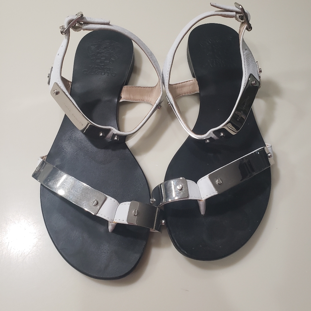 Vince Camuto flat sandals